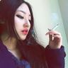 市监局回应女子用烧烤铁签喂狗